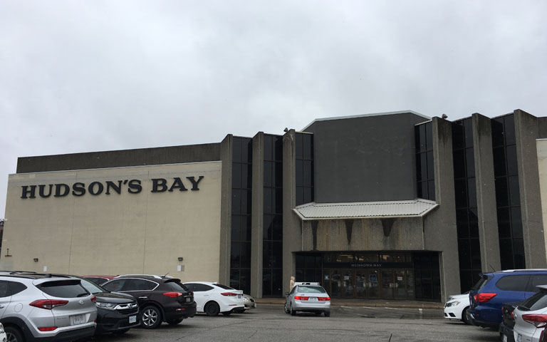 La Baie d’Hudson – Centerpoint Mall, North York (Ontario)